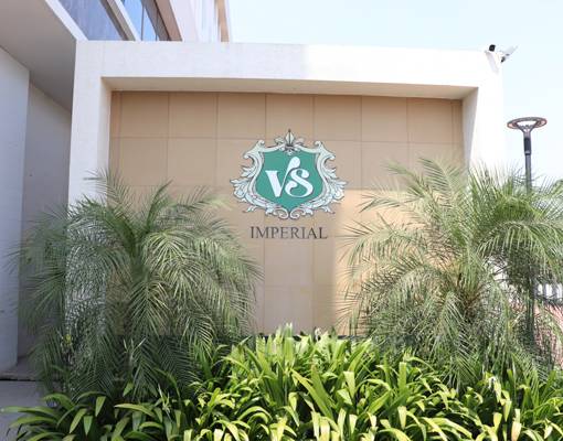 Hotel in Akola Near Railway Station