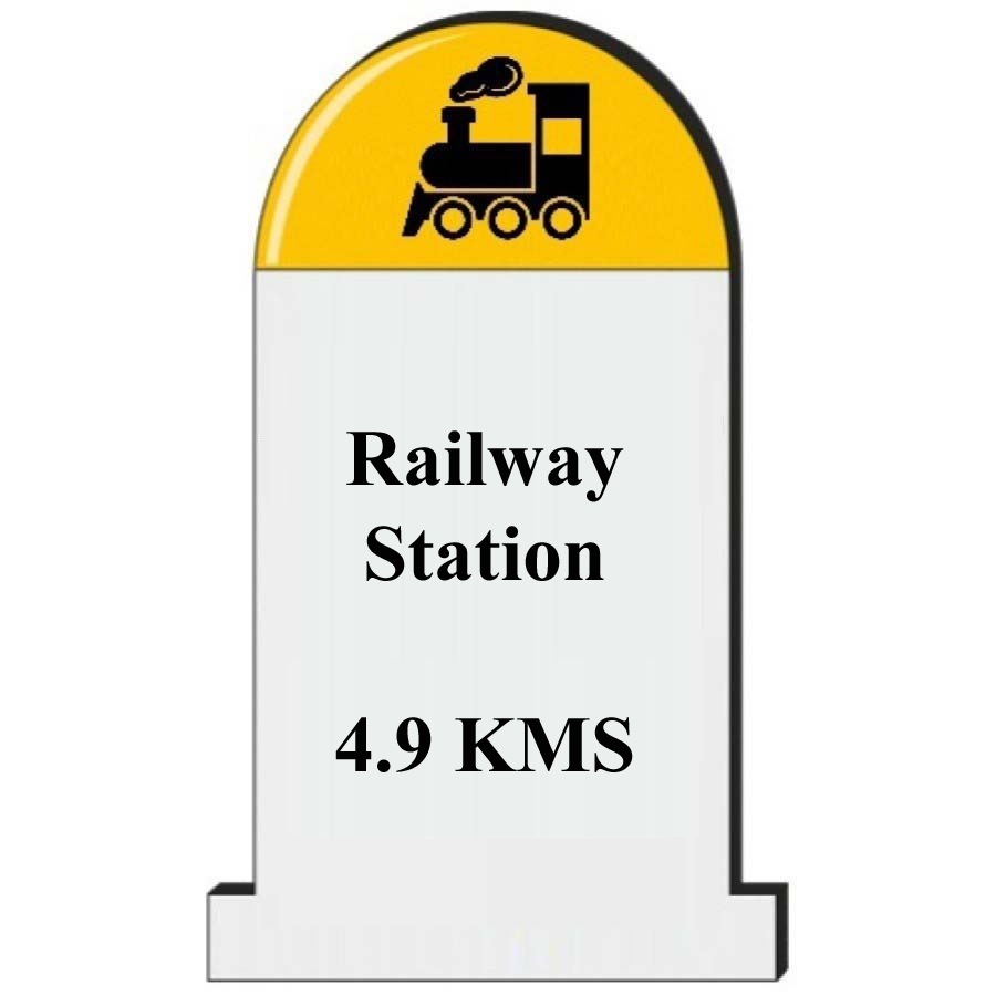 Multi-cuisine restaurant at best hotel in Akola